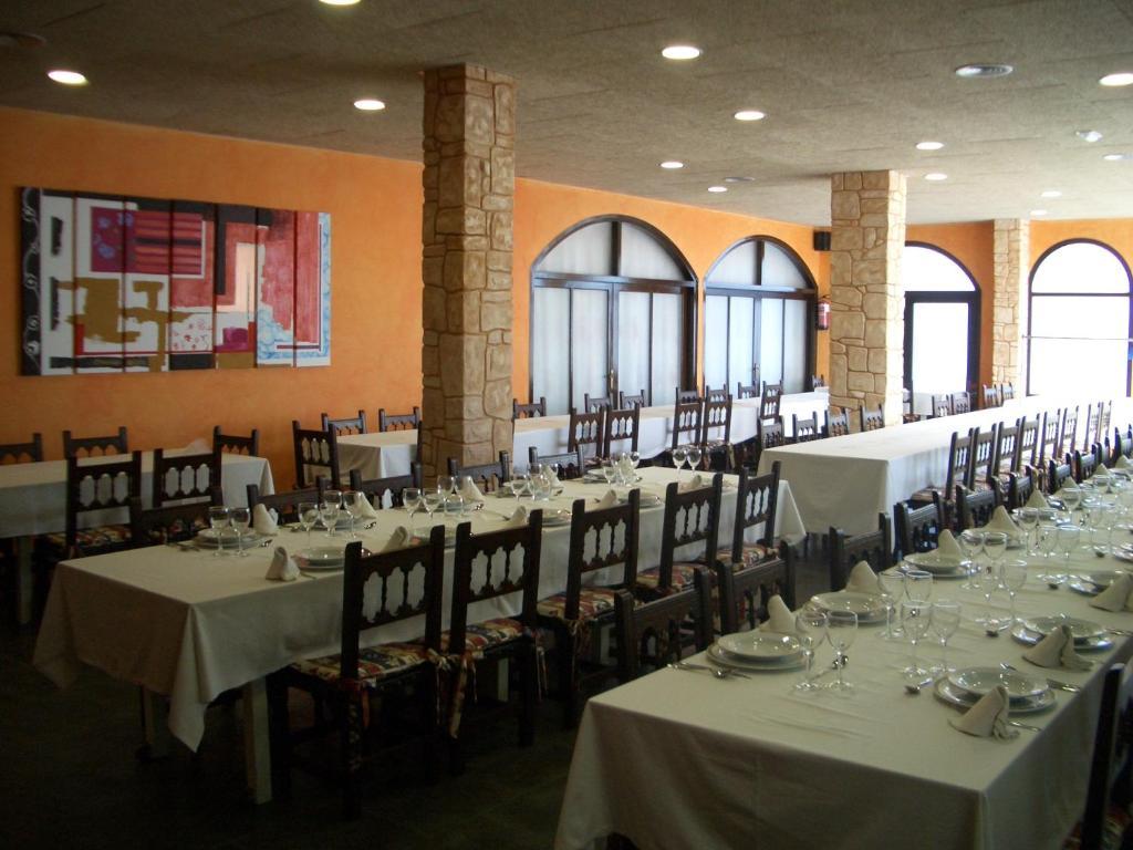 Hotel Pique Gandesa Buitenkant foto
